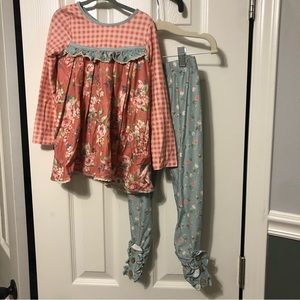 Cheeky Plum 4T Tunic and pant set